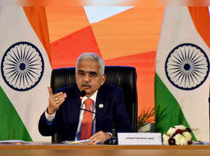 FILE PHOTO: India's Reserve Bank of India Governor Shaktikanta Das speaks during a news conference on outskirts of Bengaluru