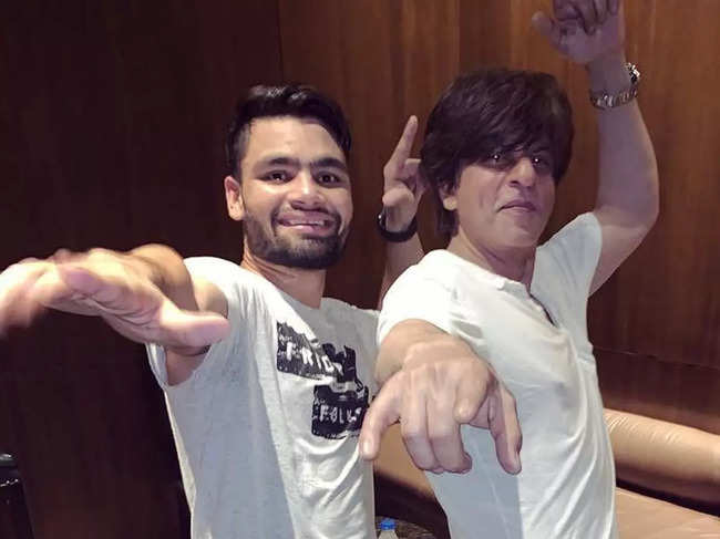 ​SRK was thrilled beyond words with Rinku Singh's batting heroics that helped KKR win the match against Gujarat Titans.
