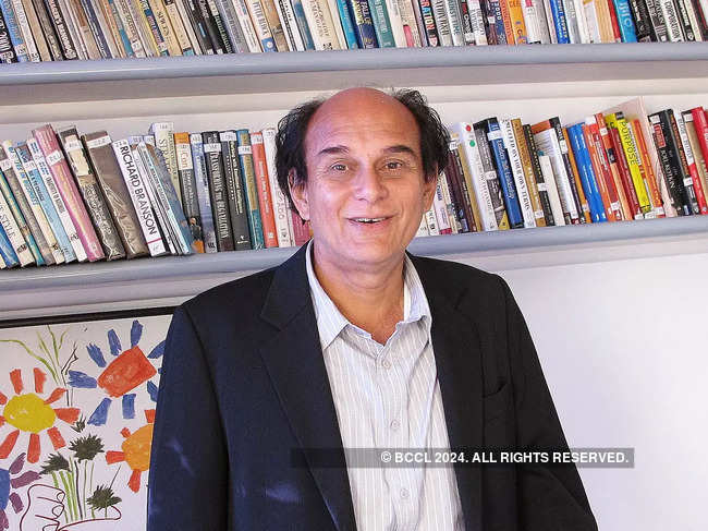 Having the ability to transform challenges into opportunities is a sign of being a successful entrepreneur, said Harsh ​Mariwala.