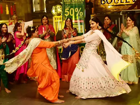 Giddha and Bhangra