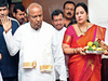 JD(S) releases 2nd list of 49 candidates, overlooks Deve Gowda's daughter-in-law Bhavani