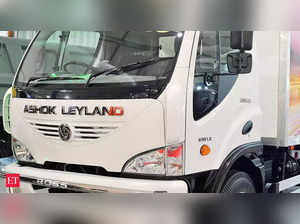 Ashok Leyland bags order of 1,560 trucks from VRL Logistics