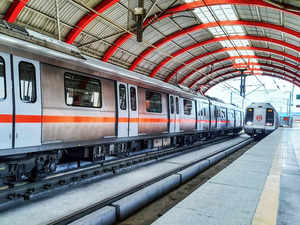 Citing likely cost escalation, SC refuses to halt work on phase-IV of Delhi Metro