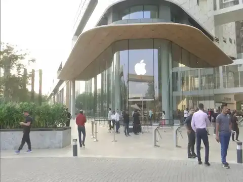 Flagship stores