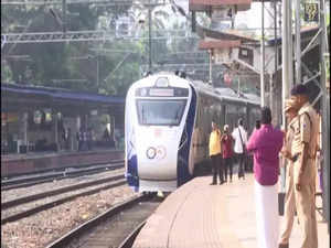 Vande Bharat Express successfully completes trial run; takes 7 hrs 20 minutes from Thiruvananthapuram to Kannur