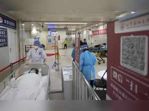 A patient (L, front) is transferred to the dialysis room from the emergency department of Beijing Chao-Yang Hospital in Beijing, capital of China, May 2, 2022. (Xinhua/Chen Zhonghao/IANS)