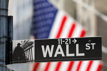 US stocks fall on lackluster results from Tesla, midsized banks