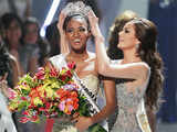 Miss Angola Leila Lopes crowned Miss Universe 2011