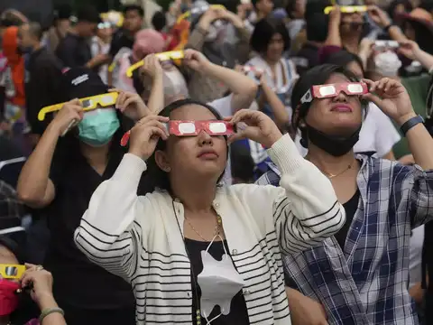 Protective glasses