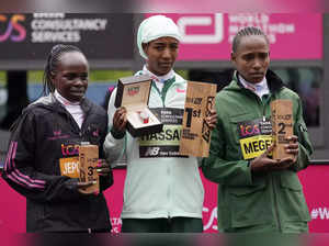 Kiptum wins London Marathon in 2nd fastest time (1).