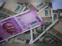 Rupee reverses gains as dollar inflows end, Asian FX tepid