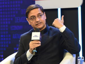 Indian economy not falling behind. likely to grow at 6.5pc in FY24: Sanjeev Sanyal