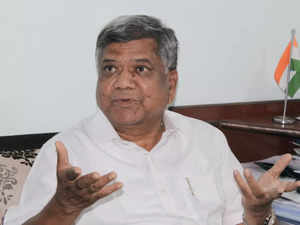 Karnataka: BJP will fail to form govt as Lingayats wary of It, says Jagadish Shettar