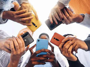 India smartphone market records highest ever Q1 decline of 19%
