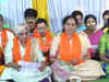 Karnataka: BJP leaders recite 'Hanuman Chalisa' amid row over Congress' vow to ban Bajrang Dal, watch!