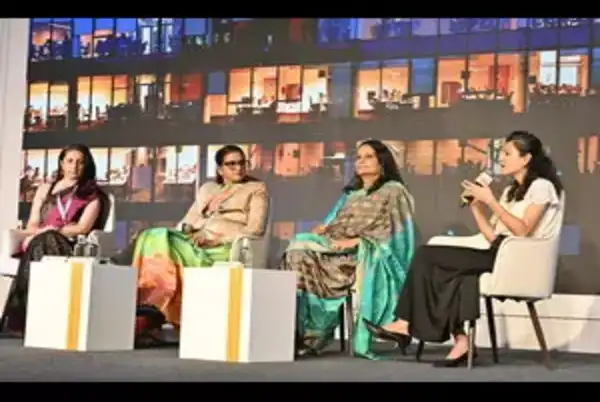 A panel discussion with Manisha Girotra, Saundarya Rajesh, Abanti Sankaranarayanan and Zahabiya Khorakiwala on breaking the glass ceiling.