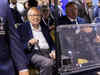 'We’d love to spend it, but...": Buffett as Berkshire cash swells to $189 bn:Image
