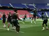Image for Chelsea out to stop PSG