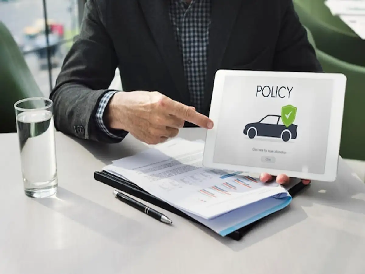 https://img.etimg.com/thumb/width-1200%2Cheight-900%2Cimgsize-1008557%2Cresizemode-75%2Cmsid-112372861/wealth/insure/motor-insurance/how-to-get-a-duplicate-copy-of-your-car-insurance-documents.jpg