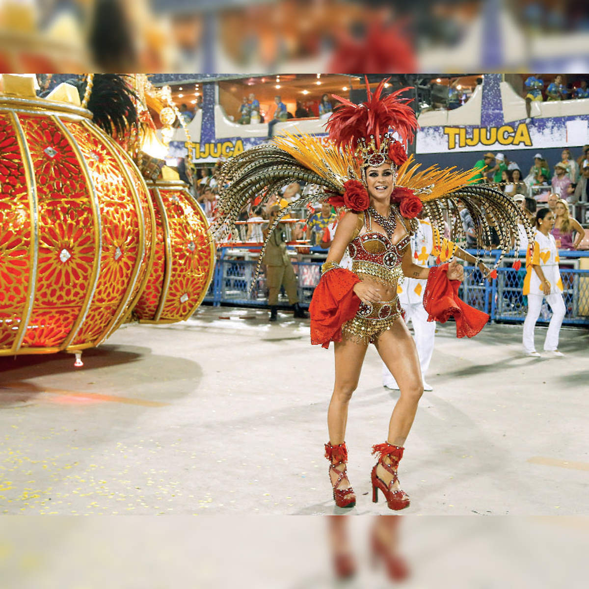 sexy women stage show samba carnival