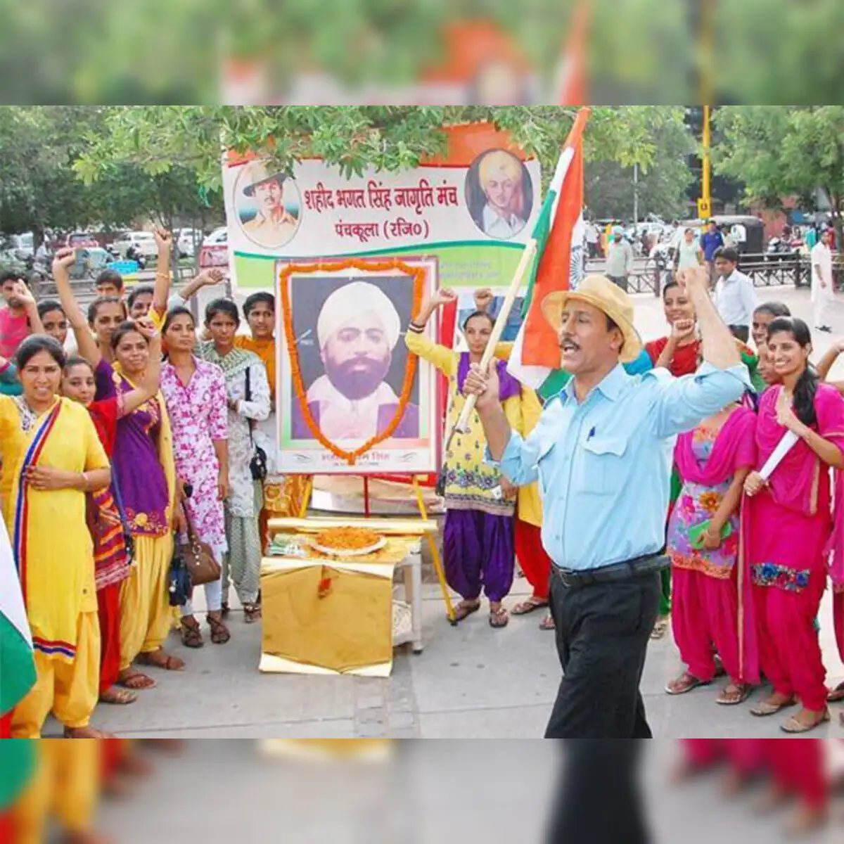 Martyr Udham Singh&rsquo;s great-grandson on dharna for peon&rsquo;s job 