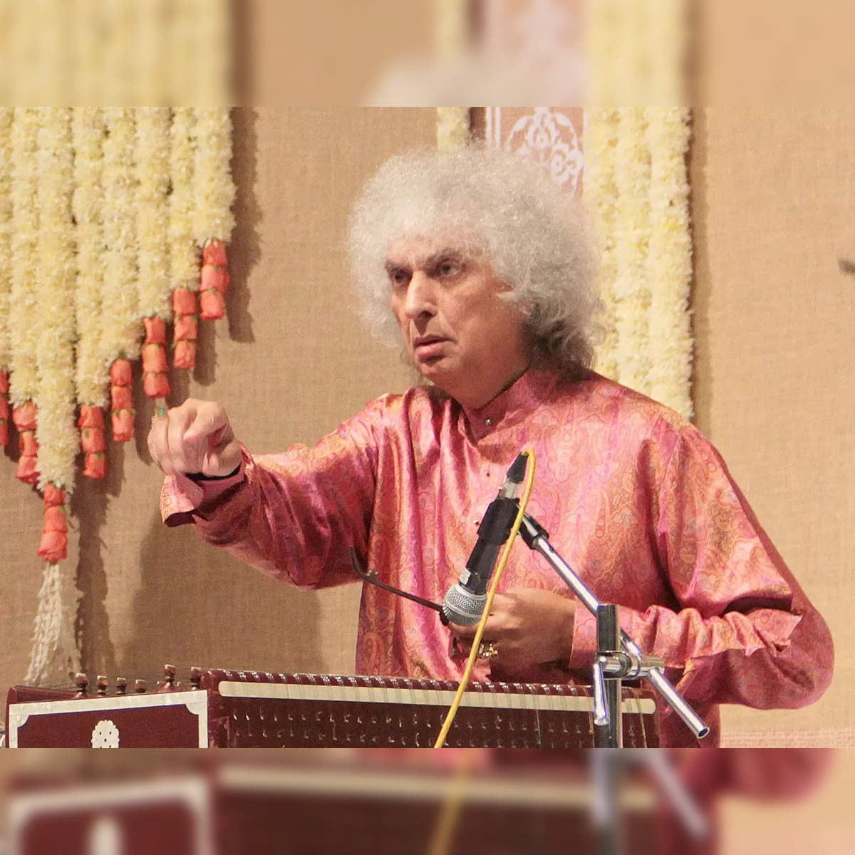 Pandit shivkumar on sale sharma santoor