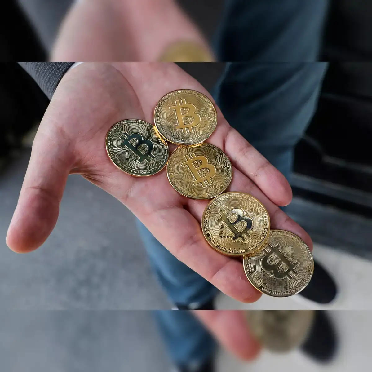 US regulators signal stronger risk, tax oversight for cryptocurrencies -  The Economic Times