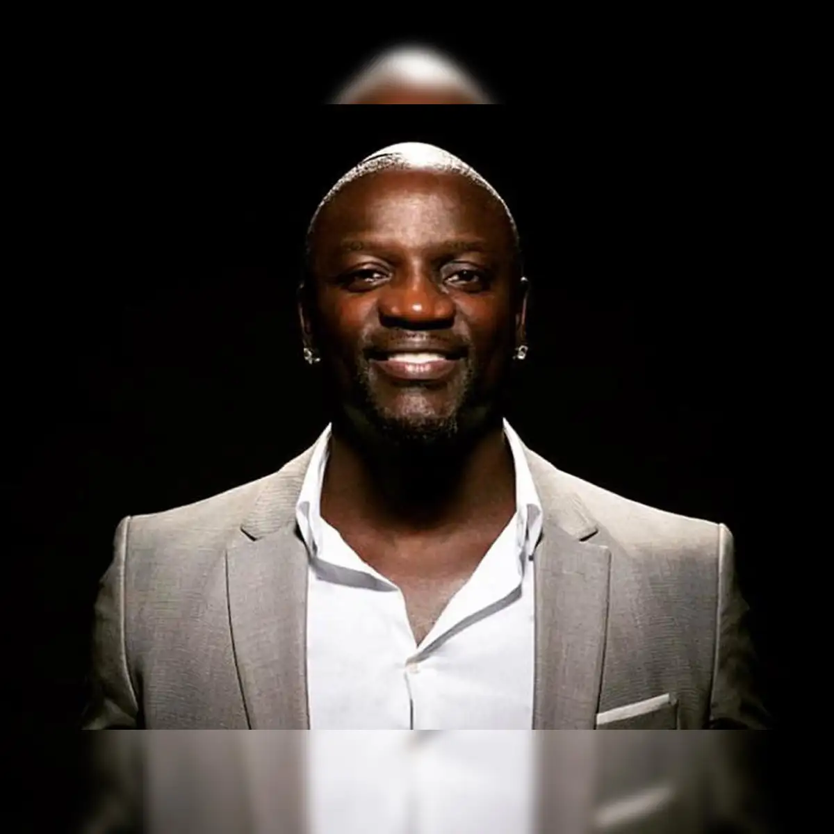 Akon cryptocurrency stock (78) foto