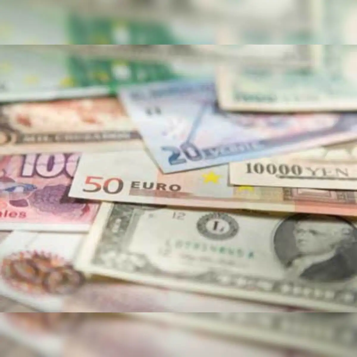 euro: Euro-dollar trades sideways amid lack of interest in pair - The  Economic Times