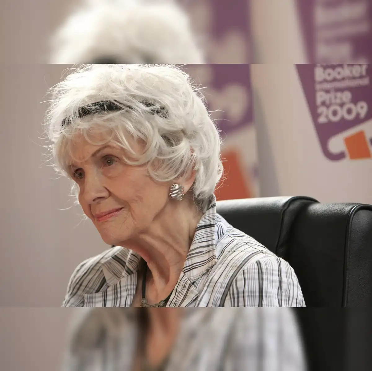 Alice Munro, Nobel literature winner revered as short story master, dead at  92 - The Economic Times