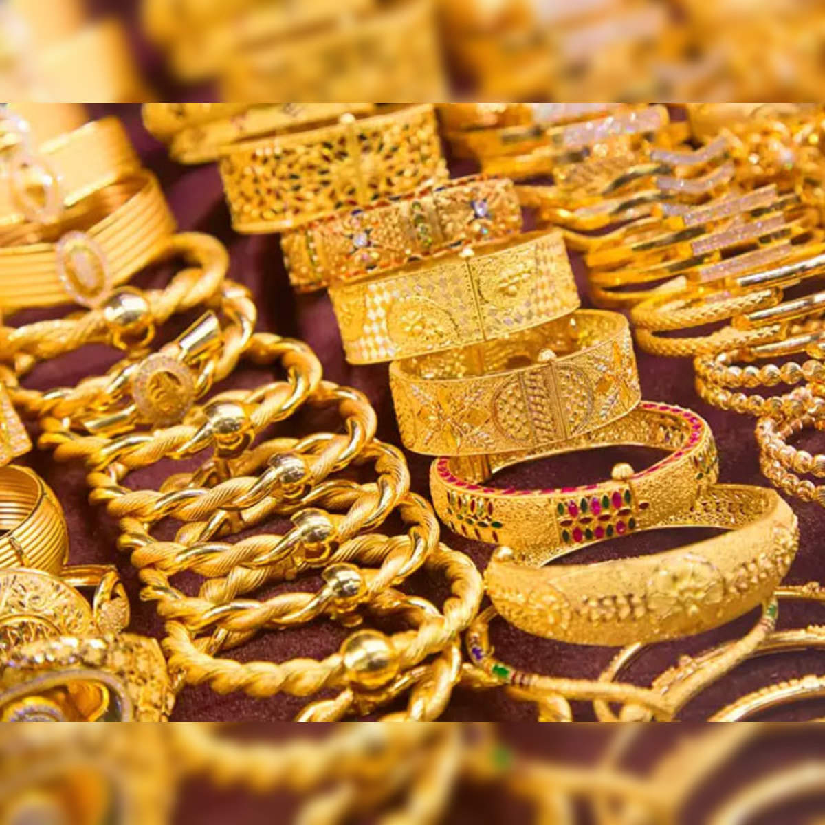 Buy Malabar Gold Earring ERDZL28143 for Women Online | Malabar Gold &  Diamonds