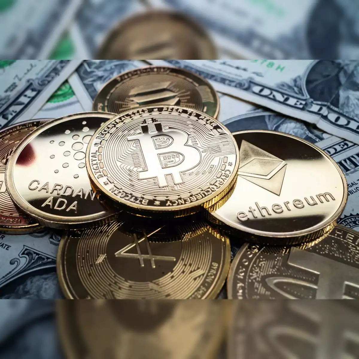 Bitcoin hits fresh record as Fed easing bets add to tailwinds - The  Economic Times