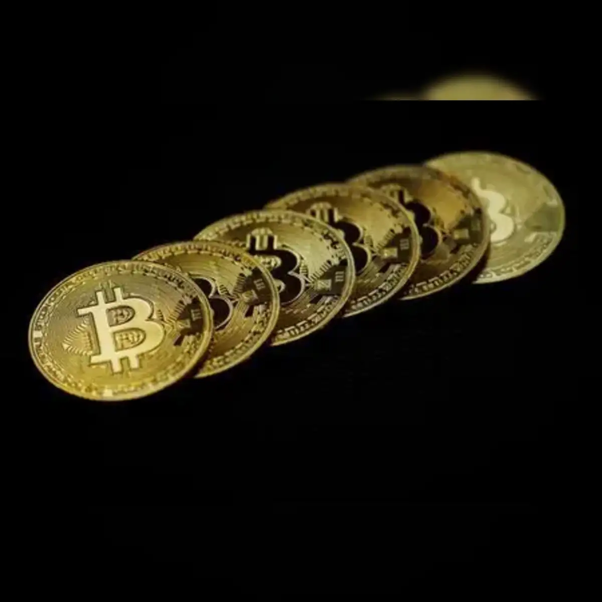 As Bitcoin dips below $90K, Robert Kiyosaki attacks Warren Buffett,  reasserts crypto conviction - The Economic Times