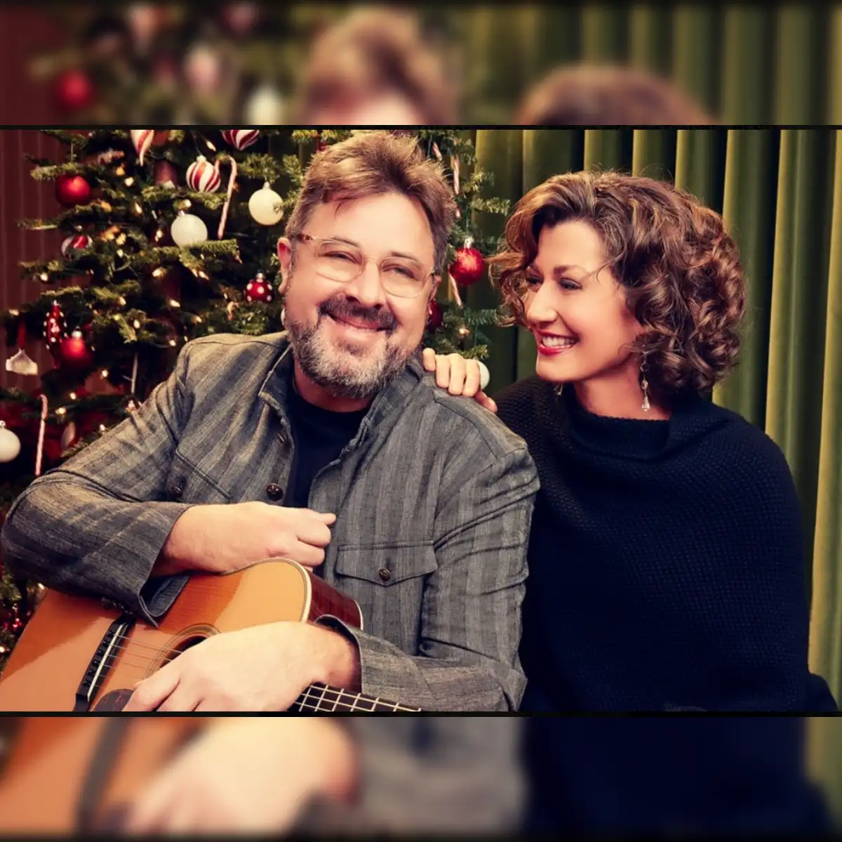 Who is Vince Gill's wife Amy Grant, and what do we know about their five  children and grandkids? - The Economic Times