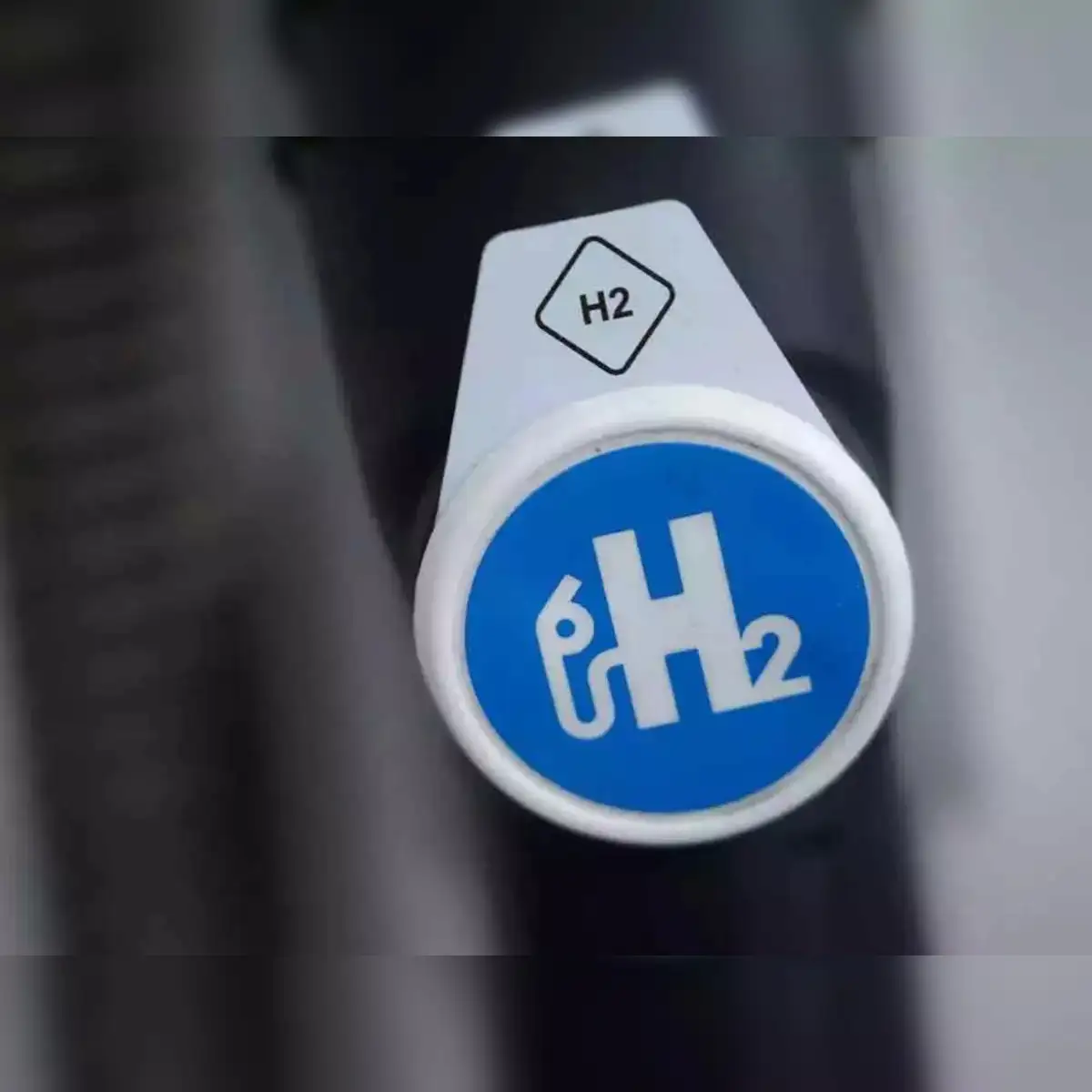 Silveline Power signs agreement with SRAM Group for hydrogen-based vehicles  - The Economic Times