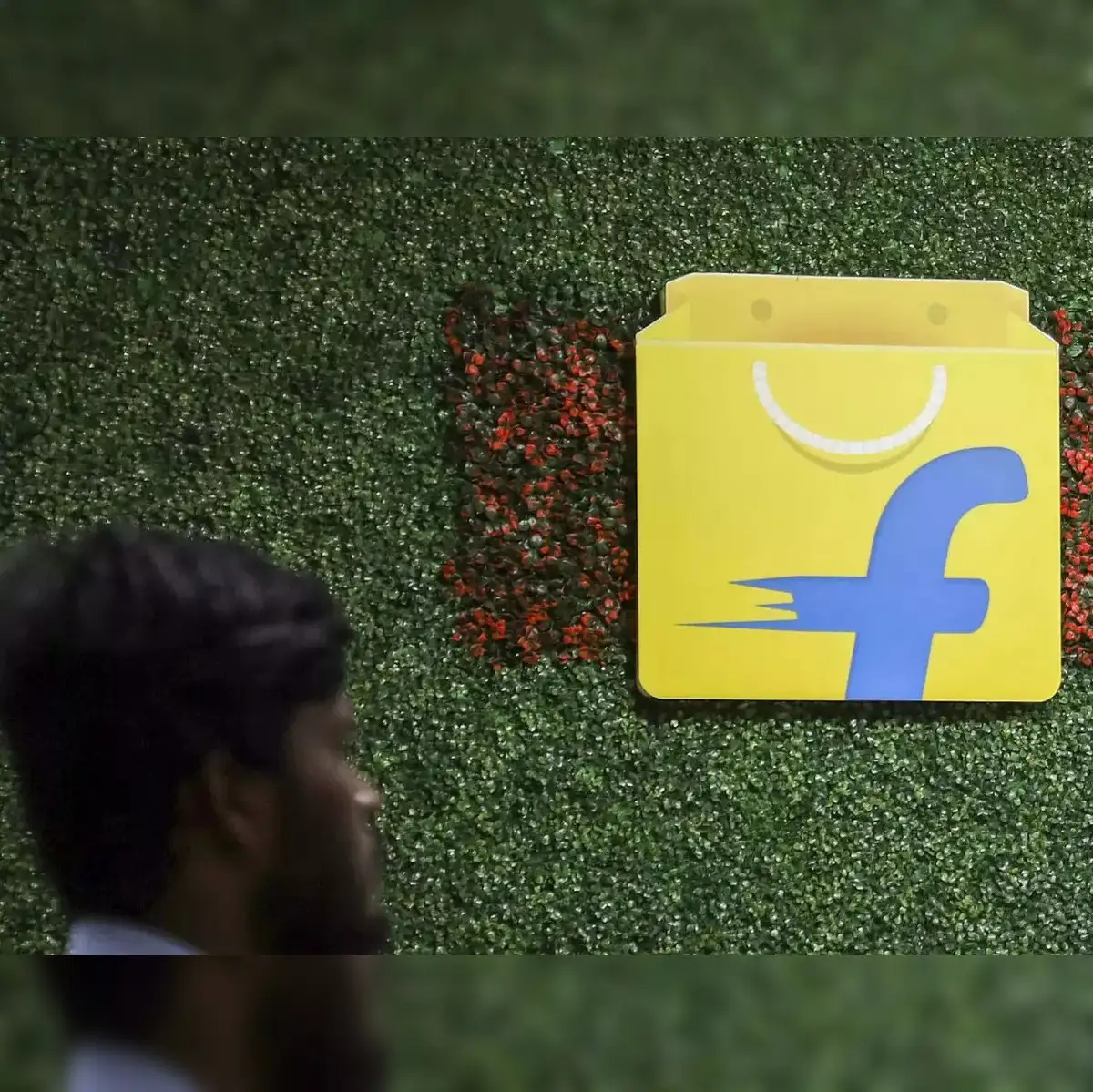 Flipkart says sorry for an ad calling husbands 'aalsi, kambakkht, and bewakoof' during Big Billion Days sale - The Economic Times