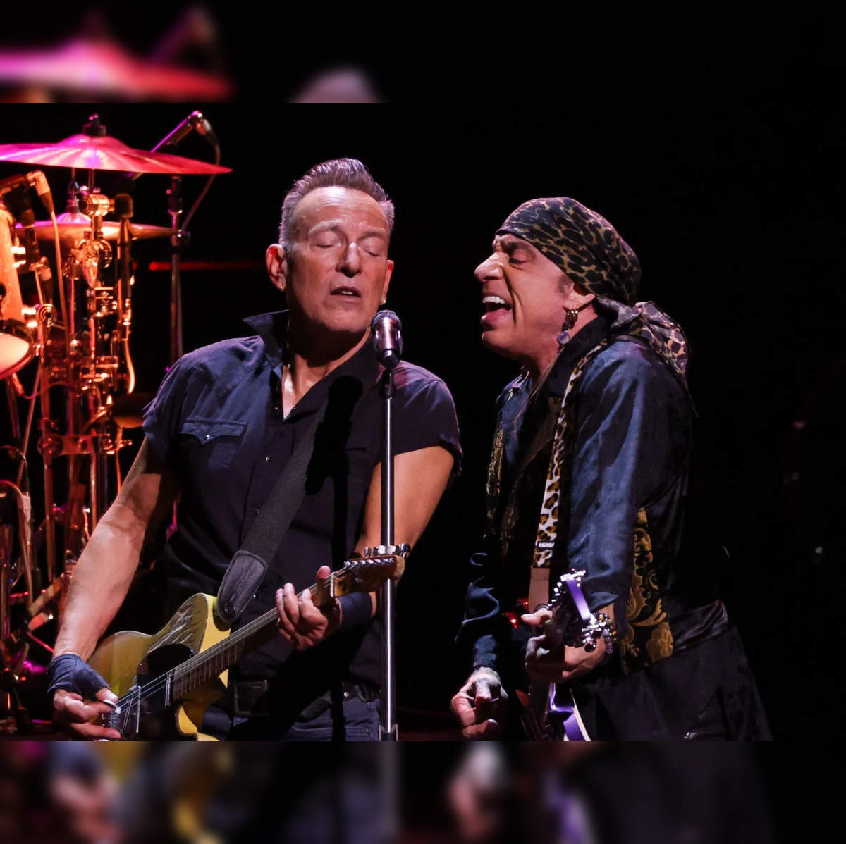 Bruce Springsteen postpones all 2023 tour dates until 2024 as he
