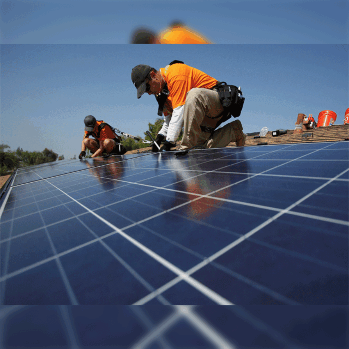 Jobs: Renewable energy jobs growing worldwide: IRENA - The 