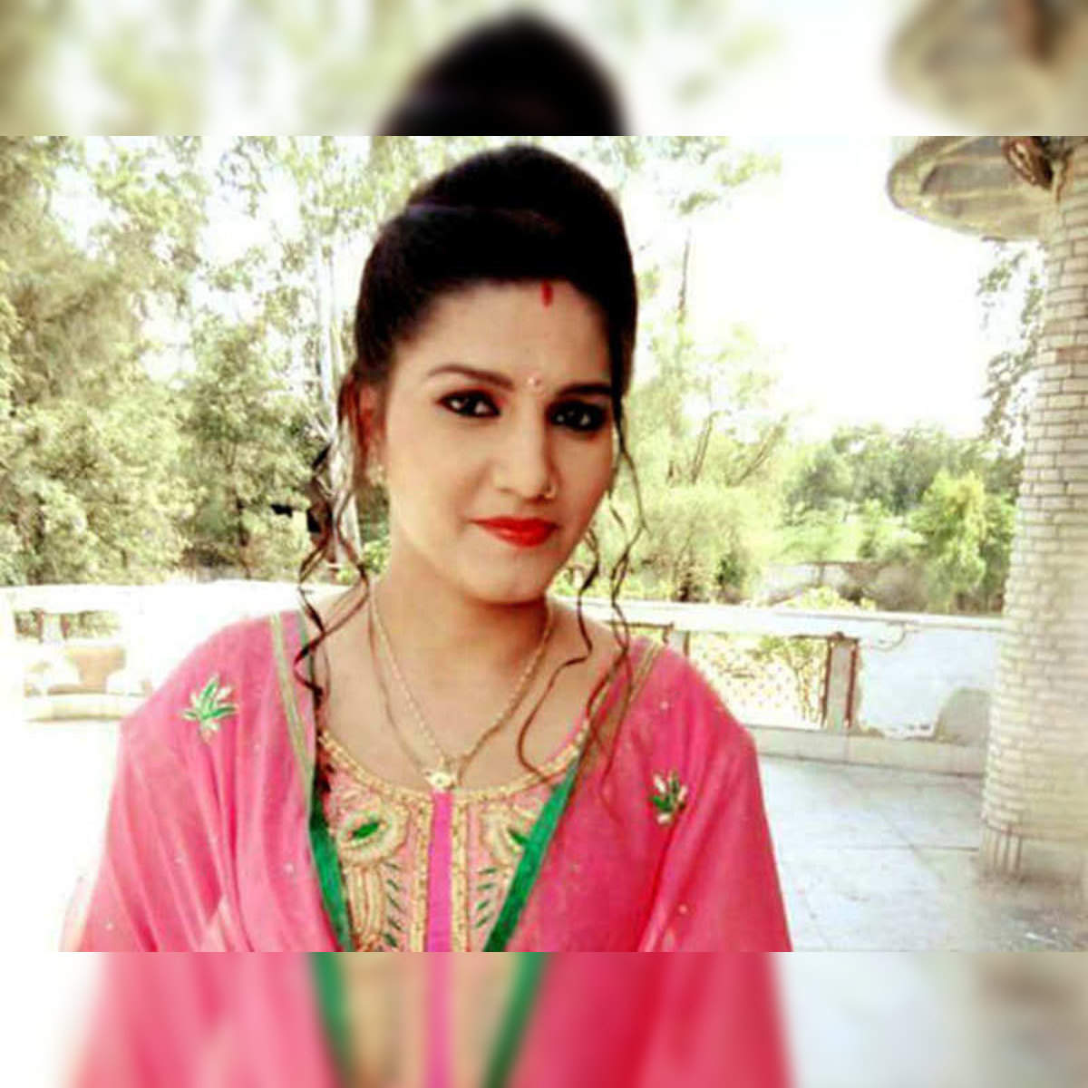 Haryanavi singer-dancer Sapna Chaudhary does volte-face, claims she hasn't  joined Congress - The Economic Times