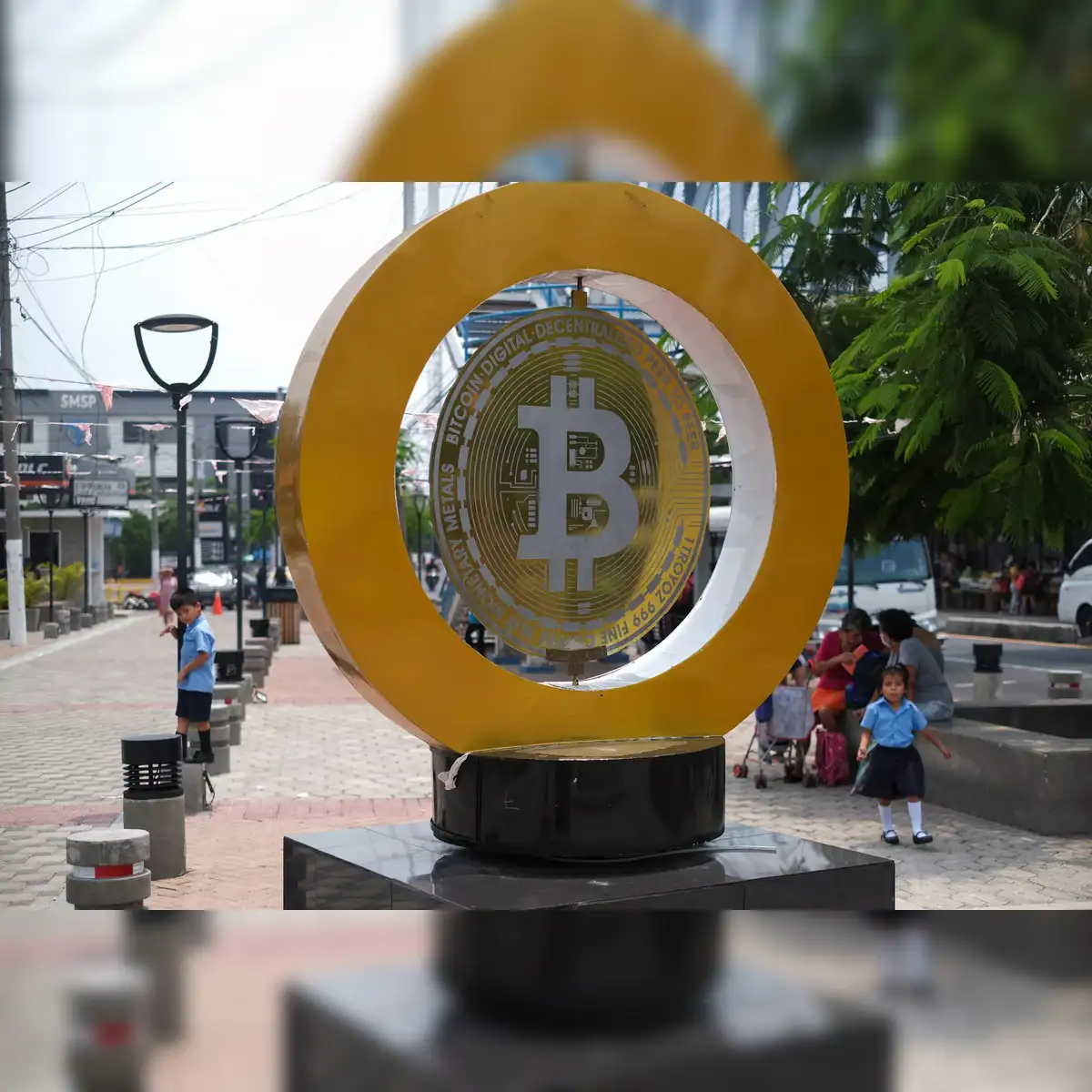 Bitcoin Pizza Day: Techie paid 10,000 Bitcoins for Pizza in 2010, now worth  Rs 5,800 crore - The Economic Times