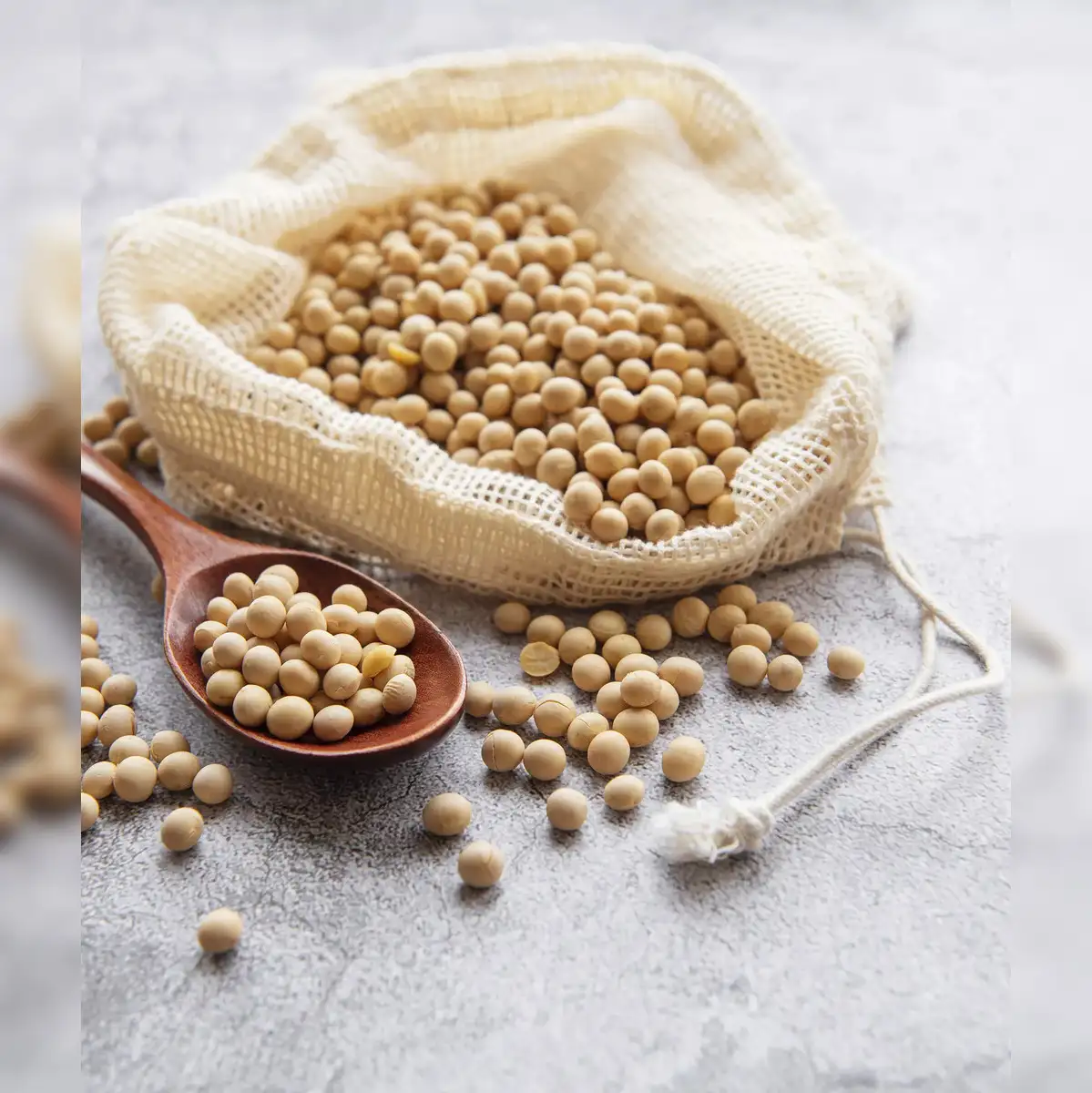 China reaches 12 million tons of soy purchases to meet US pledge - The  Economic Times