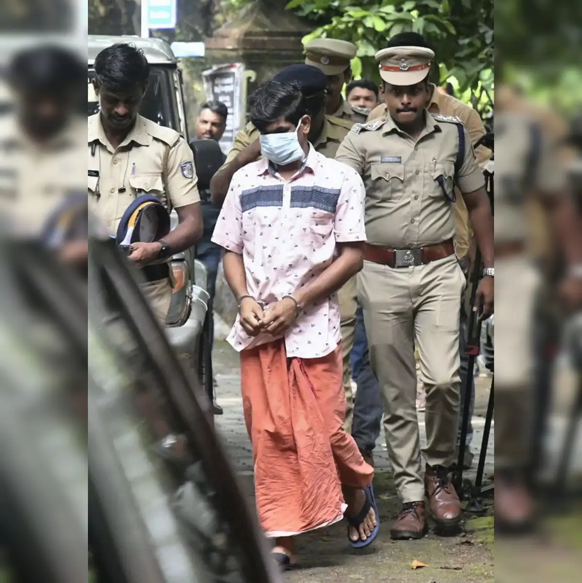 On Children's Day, Kerala court sentences Ashwaq Alam to death for rape,  murder of 5-year -old - The Economic Times