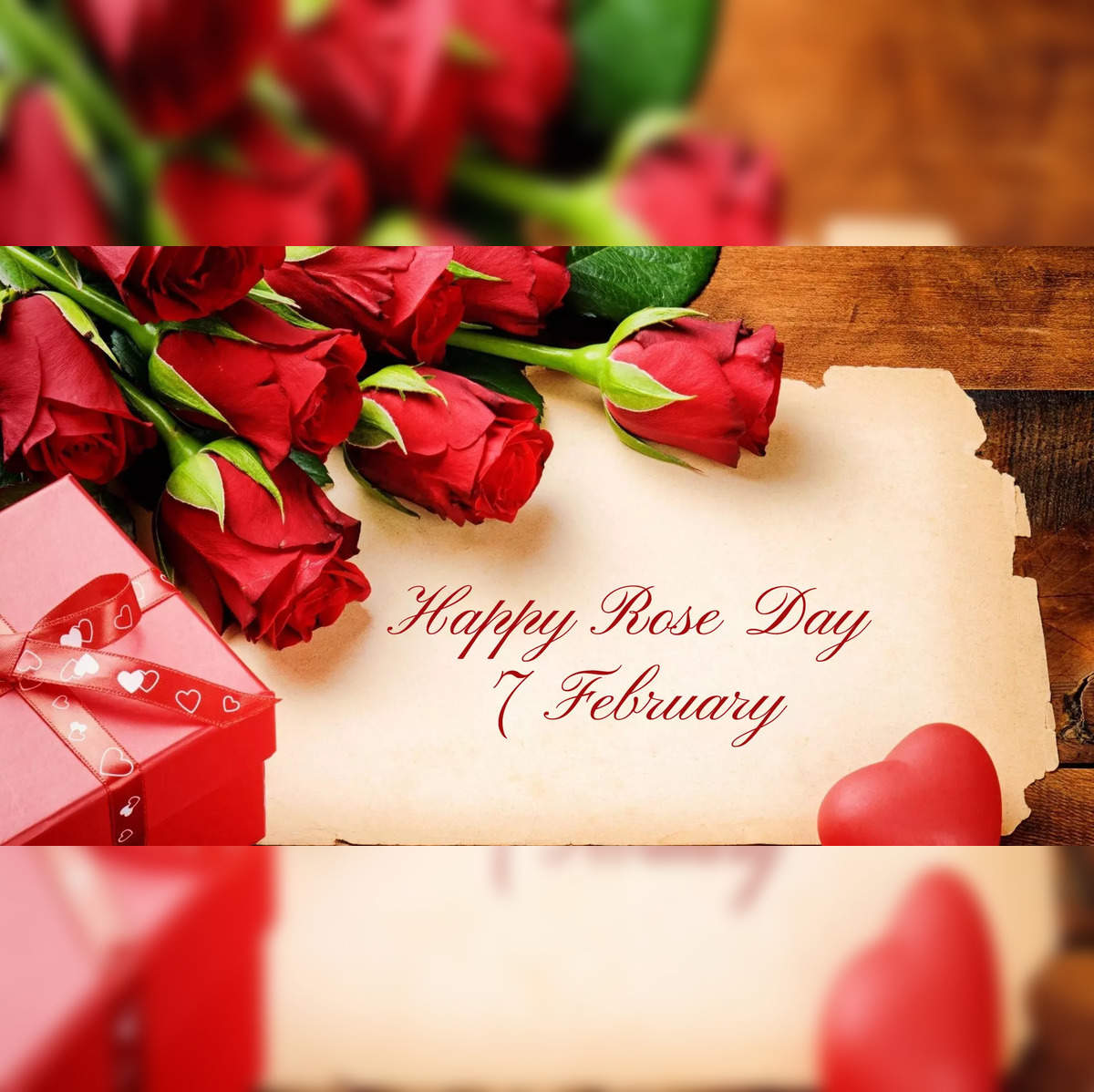 Valentine Week 2022: Rose Day को बनाएं खास, अपने पार्टनर को यहां से भेजें  बेहतरीन गिफ्ट और गुलाब के फूल - News AajTak