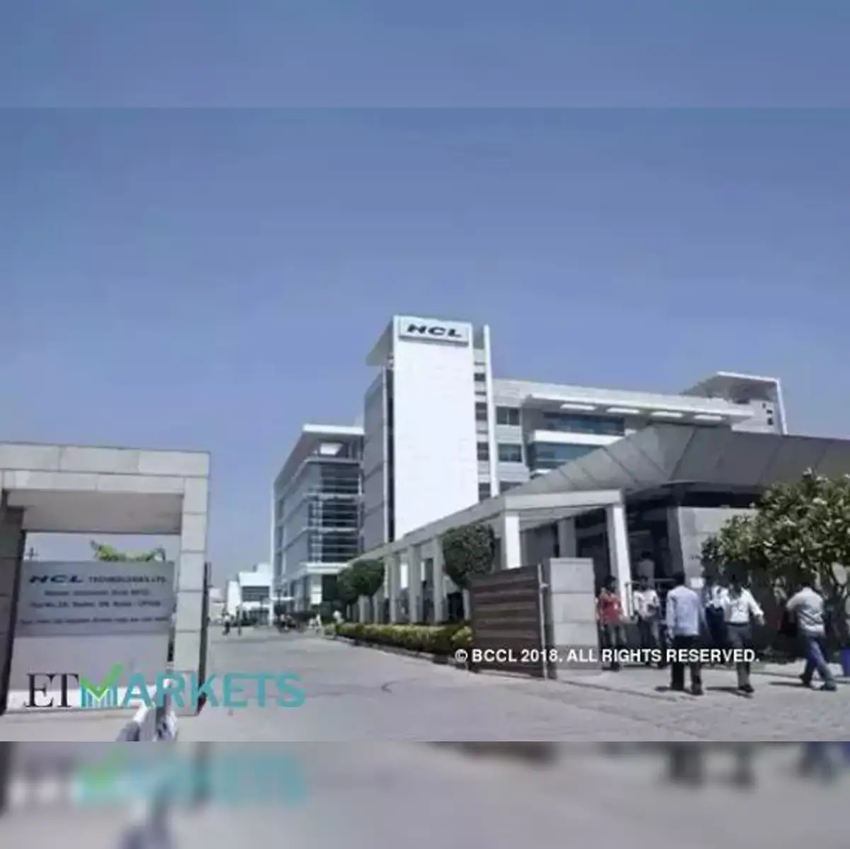 HCL Technologies to invest Rs 750 crore in Andhra Pradesh, create 