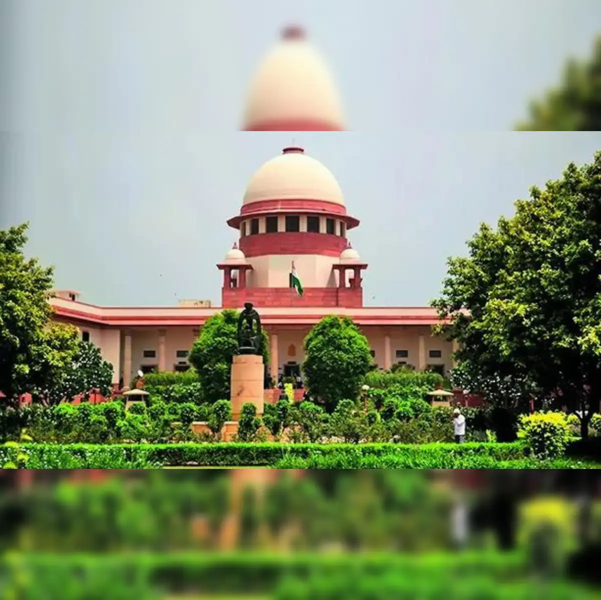 Supreme Court temporarily shuts down YouTube channel hours after hackers  use it for crypto promotion - The Economic Times