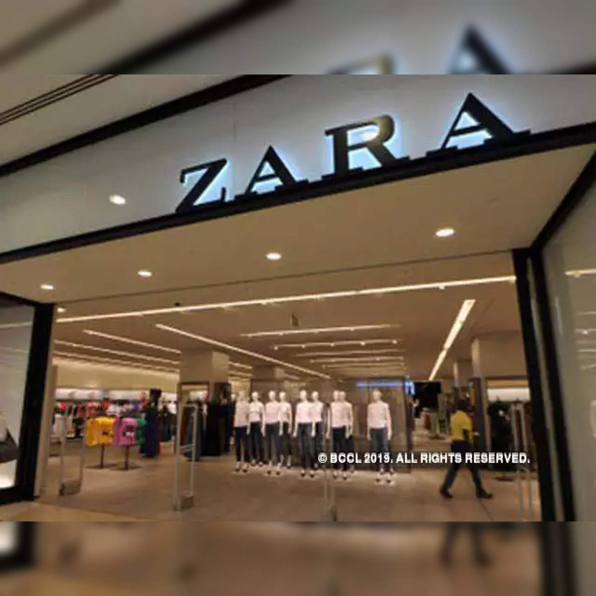 Zara owner reaches 100 stores in USA