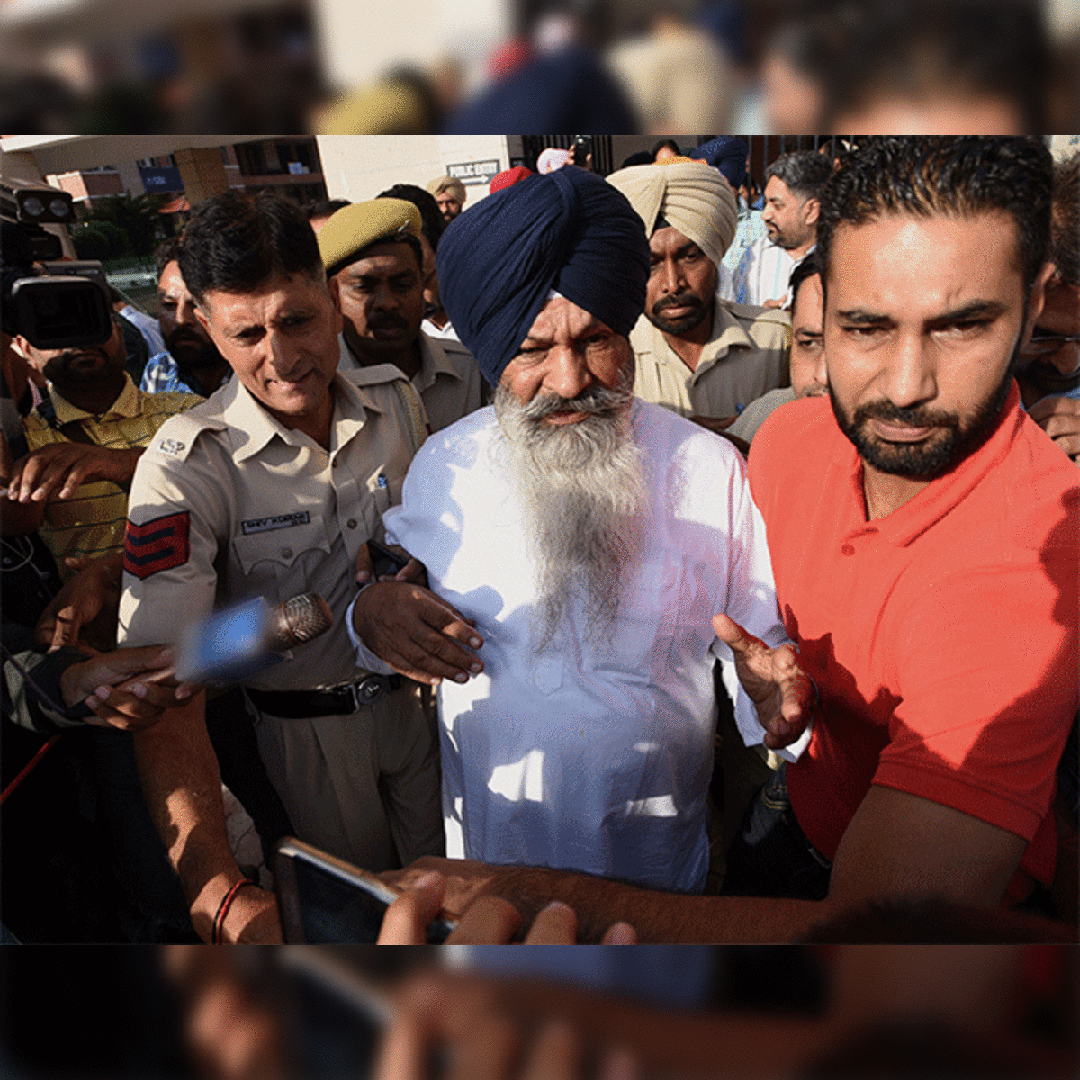 shiromani akali dal Akali leader Sucha Singh Langah surrenders  