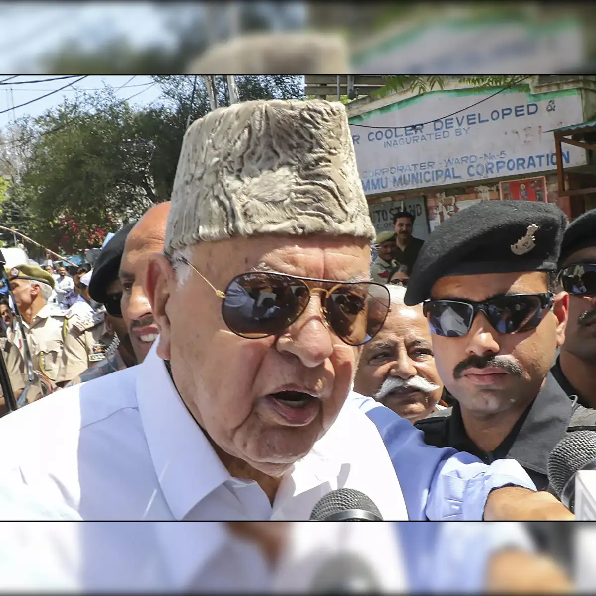 Farooq Abdullah escapes assassination attempt in Jammu unhurt, suspect  held, J&K CM questions security breach - The Economic Times