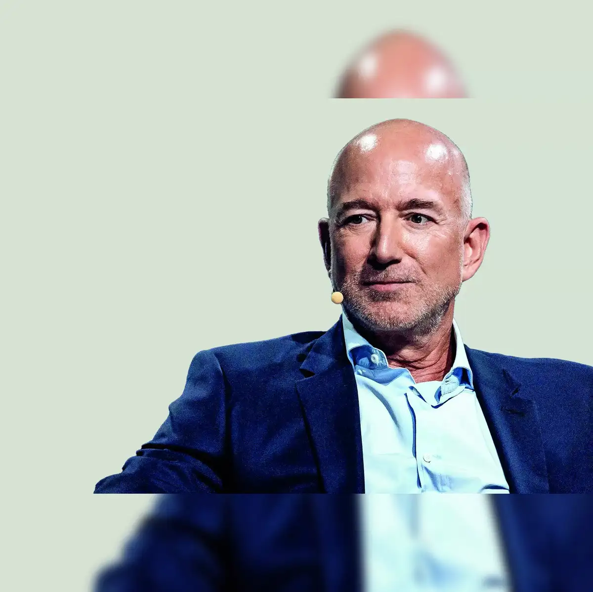 Amazon founder Jeff Bezos returns to CEO role with AI startup - The  Economic Times