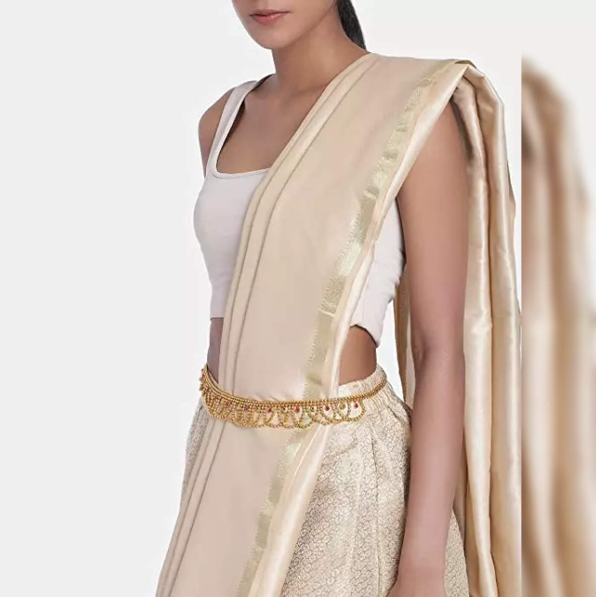 Stunning Belt Saree for a Glamorous Look